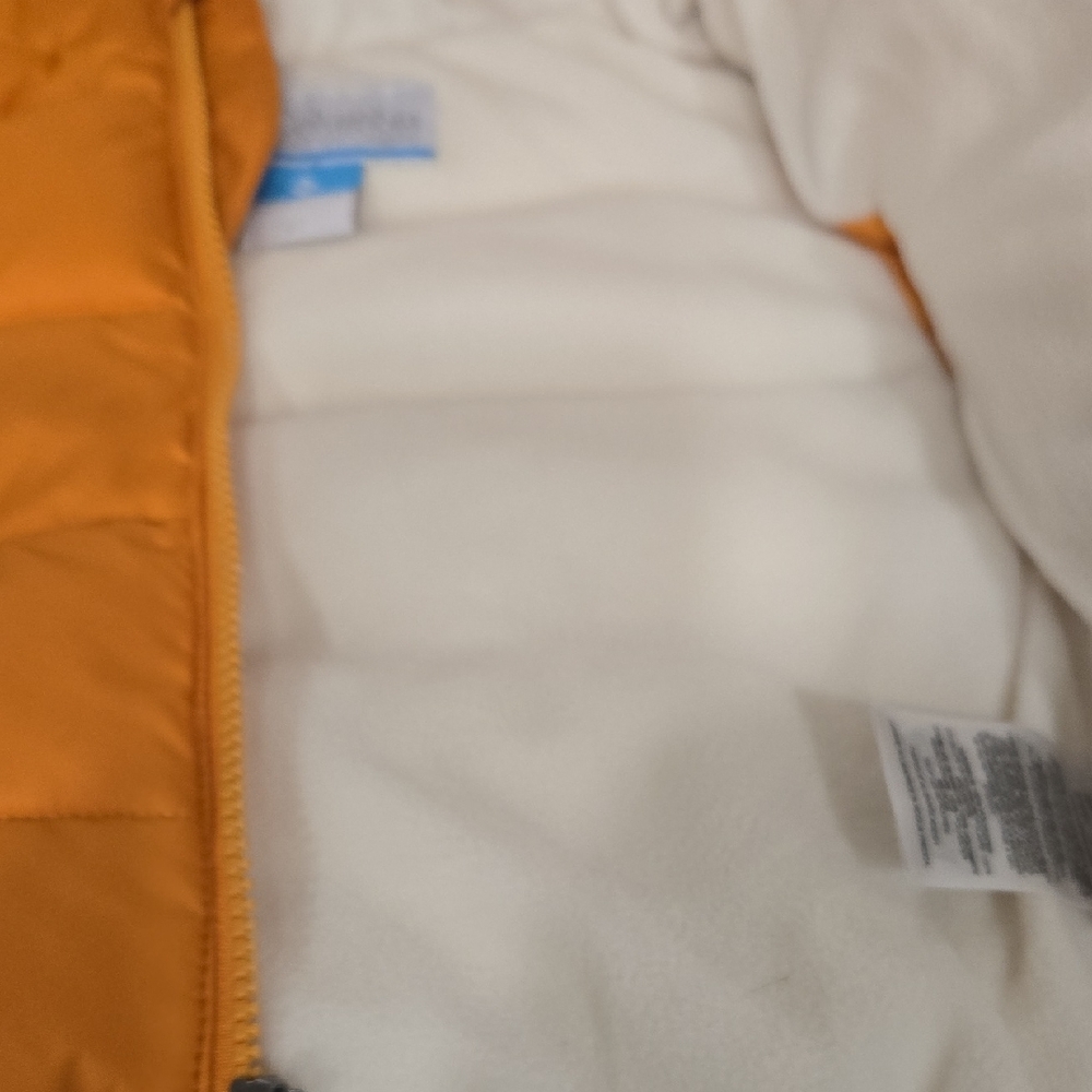 Columbia Bright Orange Puffer Jacket with Cream Lining - Picture 6 of 12